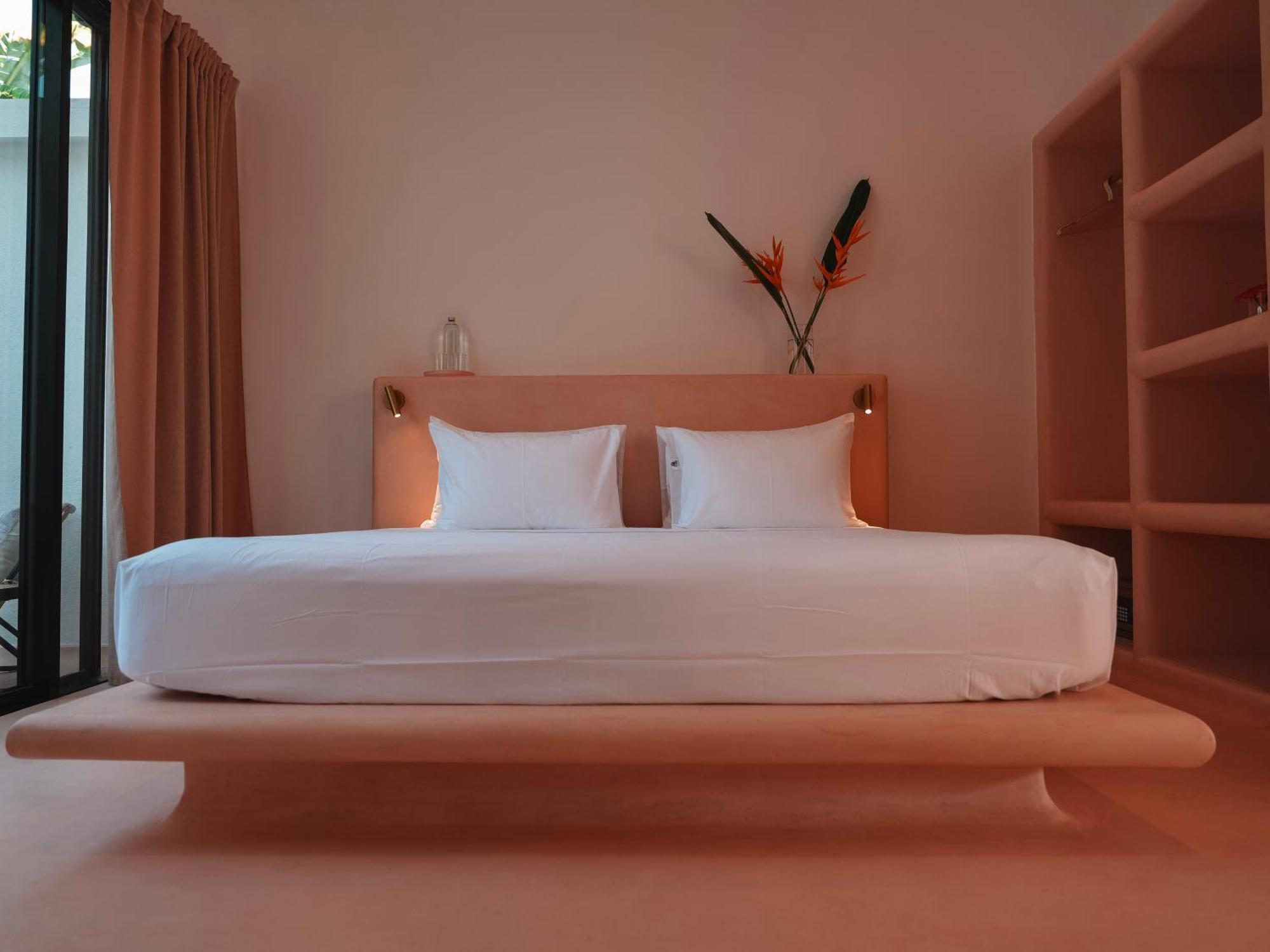 Animals Hotel Ahangama Phòng bức ảnh